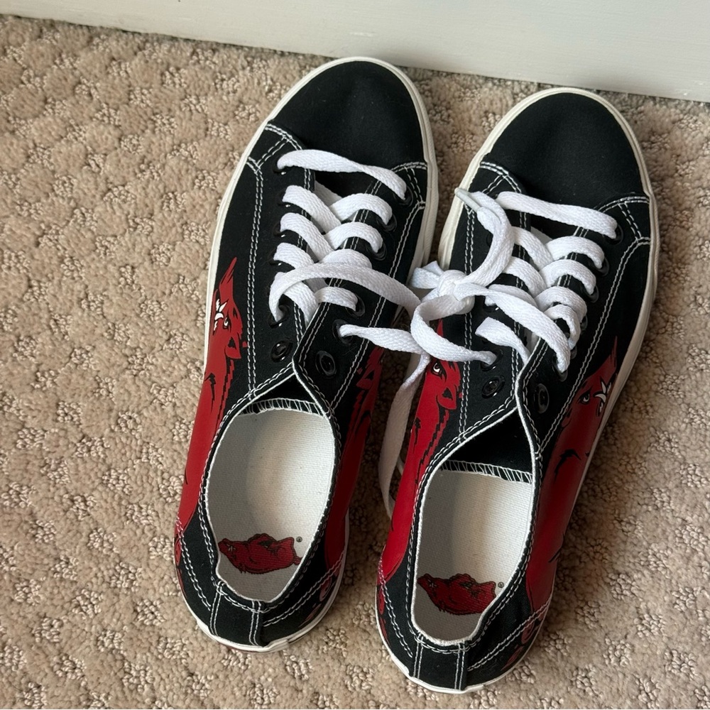 Row One Arkansas Razorback Converse Style Shoes - Picture 3 of 6